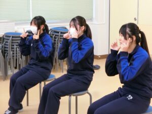 【ヒューマンライフコース２年生】外部講師授業「幼児レクリエーション」