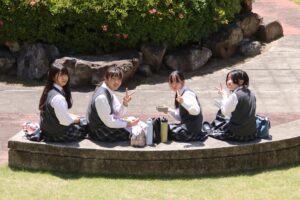 初夏の光の中で。考査、受験、そして『いろは祭』への準備！