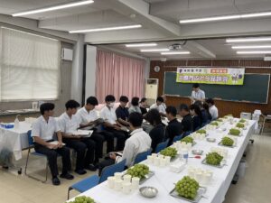 【グリーンライフコース】令和8年度井原市ぶどう品評会を井原高校で開催